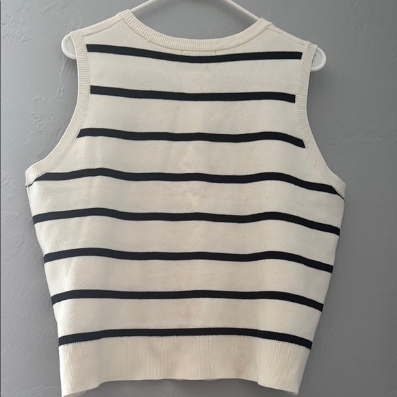 Striped Sleeveless Cardigan with Gold Buttons 14 - Picture 6 of 8
